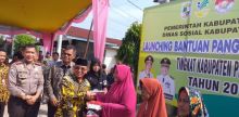 Dinas Sosial Pelalawan me-launching Bantuan Pangan Non Tunai (BNPT) dan warung elektronik (e warung) /ardi