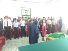 Pelantikan Waka PN Bengkalis yang berlangsung di ruang Cakra yang dipimpin Ketua PN Bengkalis Rudi Ananta Wijaya SH MH/hari