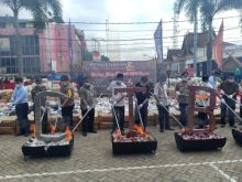 Bea dan Cukai Tembilahan saat melakukan pemusnahan/ADV