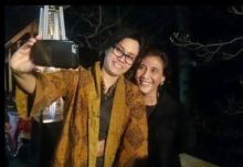 Menteri Sri Mulyani dan Susi Pudjiastuti tampak akrab saat berselfie. Foto: int 