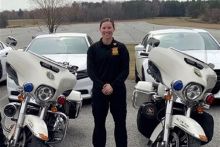 Alta Lauren Gunawan bersama moge yang menjadi tunggangan dinasnya. Foto: int 