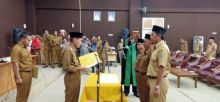 Wakil Bupati Pelalawan H Zardewan, Senin (15/7/2019) sore, melantik tiga pejabat di Auditorium Kantor Bupati Pelalawan./ardi