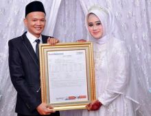 Pasangan Muhammad Fadhli Lubis dan Rizki Annisa 