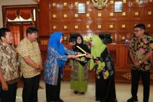  Staf Ahli Bidang Ekonomi Keuangan dan Pembangunan Sekretatiat Daerah Kabupaten Siak Ir Hj Robiati