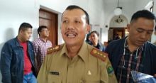 Sekdaprov Jabar Iwa Karniwa yang ditetapkan tersangka dalam proyek Meikarta. Foto: int 