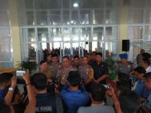  Kapolda Riau, Irjen Drs. Widodo Eko Prihastopo, Wakil Bupati H. Halim, Kapolres AKBP Muhammad Mustofa, S Ik, dan Ketua DPRD Andi Putra, SH. MH/zar