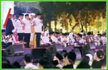 Ketua PWNU Riau Rusli Ahmad (paling kiri) hadir dalam kegiatan Doa Kebangsaan di Istana Negara, Kamis 1 Agustus 2019 malam kemarin. Foto: ist 