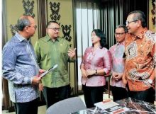 Pertemuan pengurus Kadin dan Perhumas