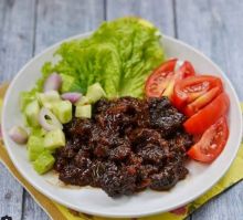 Ilustrasi oseng kambing pedas manis