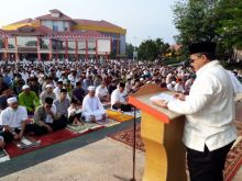 Bupati Inhu H YopiArianto saat menyampaikan sambutan/azi