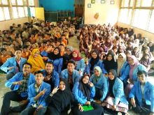 Mahasiswa Kukerta Unri Sosialisasikan Literasi Media Sosial