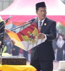  Wakil Ketua DPRD Kabupaten Bengkalis H. Indra Gunawan (Eet)/hari