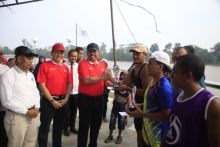 Alfedri Tutup Lomba Pacu Sampan Tradisional/lin