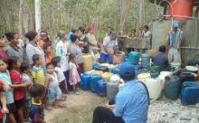 Warga mulai kesulitan mendapatkan air bersih di musim kemarau ini/hari