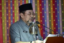 Sekda Bengkalis membacakan jawaban pemerintah terhadap Pandangan Umum Fraksi PAN Bengkalis/hari