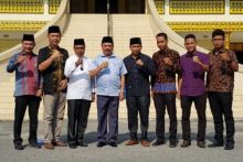 Plt) Pengurus Lembaga Adat Melayu Riau (LAMR) Kabupaten Indragiri Hilir (Inhil) melaksanakan kunjungan kerja ke LAM Riau /rgo