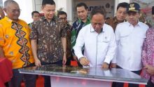 Menteri Riset, Teknologi dan Pendidikan Tinggi (Menristekdikti) Prof H Muhammad Nasir PhD Ak resmikan Gedung Laboratorium Kultur Jaringan/IST