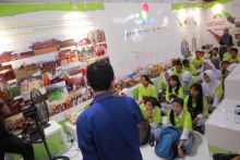 Para siswa mendapatkan informasi dan edukasi tentang eksplorasi Migas