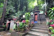 Salah satu destinasi wisata yang berada di Roro Bayu, Banyuwangi, Jawa Timur. Tempat ini viral di media sosial karena disebut-sebut sebagai lokasi cerita horor KKN di Desa Penari. Foto: int 