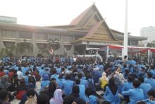 Wakil Gubernur Riau Edy Natar menjumpai ribuan mahasiswa dari UIN Suska Riau (foto/riki)