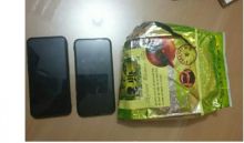 Barang bukti termasuk sabu, yang diamankan petugas. Foto: hari 