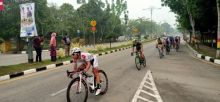 Atlet Tour De Siak berpacu pada Etape keempat dengan rute mengelilingi kota Siak sebanyak enam kali putaran/lin