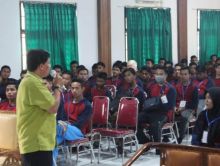 Sekolah Tinggi Ilmu Ekonomi (STIE) Syariah Bengkalis menggelar seminar kewirausahaan (foto/hari)