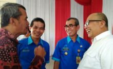 Bupati Kuansing Mursini bersama insan pers (foto/zar)