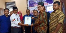 Sempat gagal dalam Pemilihan Calon Legeslatif (Caleg) Kabupaten Siak tahun 2019 kemarin, Master Hasuhunan Hamzah Harahap masih tetap semangat untuk mengikuti Pemilihan Calon Kepala Daerah (Pilkada) Siak (foto/lin)