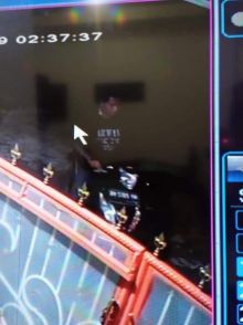 Pelaku pencurian sepedamotor di Rengat terekam CCTV (foto/rouf)
