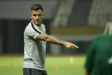 Simon McMenemy (net) 