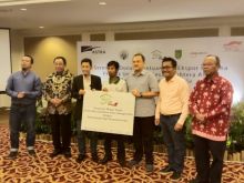 Bupati Inhil HM Wardan optimis program Kampung Berseri Astra di Kabupaten Indragiri Hilir membuka peluang bagi peningkatan ekonomi (foto/rgo)