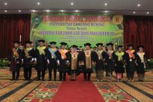 Suasana Wisuda Mahasiswa Unilak  di hotel Labersa, Sabtu, (12/10).