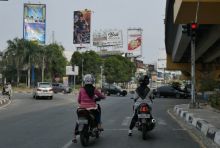 Karya seni visual art di media Billboard dari SAM Project berlangsung di Pekanbaru, Riau hingga 25 Oktober 2019 (foto/istimewa)