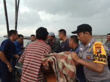 Eri (46) tewas ditimpa pohon sagu yang ditebangnya di kebun sagu milik H Syuib, Sungai Pandan, Dusun Kenanga, Desa Lukun, Kecamatan Tebingtinggi Timur (foto/mad)