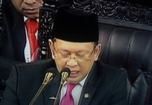 Bamsoet memberikan sambutan saat pelantikan Presiden Jokowi dan Wapres Ma'ruf Amin. Foto: int 