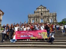 Management Smartfren Telecom bersama Mitra Outlet di Macau