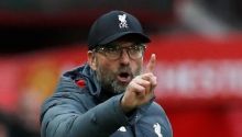 Pelatih Liverpool Juergen Klopp masih meladeni pertanyaan soal mengapa klubnya gagal menang saat lawan Manchester United (foto/int)