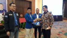 Dua kader terbaik PAN Provinsi Riau, dapat rekomendasi sebagai Calon Bupati dan Wakil Bupati Pelalawan di Pilkada 2020 mendatang (foto/ardi)