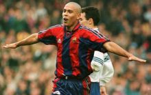 Ronaldo Luis Nazario de Lima saat masih membela Barcelona. Foto: int 