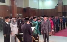 Walikota Dumai, Zulkifli AS resmi ambil sumpah jabatan pimpinan tinggi pratama Sekretaris Daerah Kota Dumai, ?Dr Herdi Salioso (foto/bie)