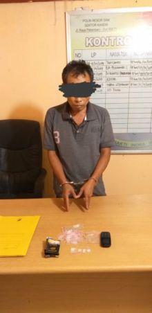 Seorang oknum ASN atau PNS di wilayah Kecamatan Kandis, Kabupaten Siak, Riau, bawa narkoba berhasil ditangkap polisi (foto/Lin)