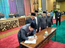 Dewan Perwakilan Rakyat Daerah (DPRD) Kabupaten Bengkalis sahkan Rancangan Peraturan Daerah (Ranperda) menjadi Peraturan Daerah (Perda) APBD tahun anggaran (TA) 2020 (R24/Hari)