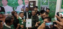Menjelang ditutupnya masa pendaftaran Calon Bupati (Cabup) dan Calon Wakil Bupati (Cawabup), dari Partai Kebangkitan Bangsa (PKB) Kabupaten Kuantan Singingi (foto/Zar)