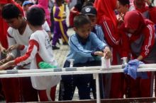 Seluruh tempat usaha, khususnya rumah makan yang beroperasi di Kabupaten Kepulauan Meranti, diharapkan bisa menyediakan tempat cuci tangan (foto/Mad)