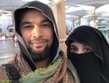 Publik figur Teuku Wisnu bersama Shireen Sungkar sedang berada di tanah suci Mekkah (foto/int)