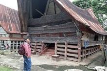 Rumah Bolon Raja Sibandang