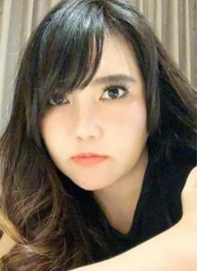 Netizen masih anggap wajah Via Vallen berbeda setelah melakukan perawatan wajah (foto/int)