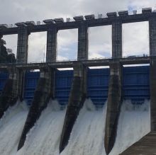 Pintu air PLTA Koto Panjang