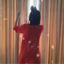 Pakai Baju Transparan, Goyangan Vanessa Angel Tuai Komentar Negatif Dari Netizen